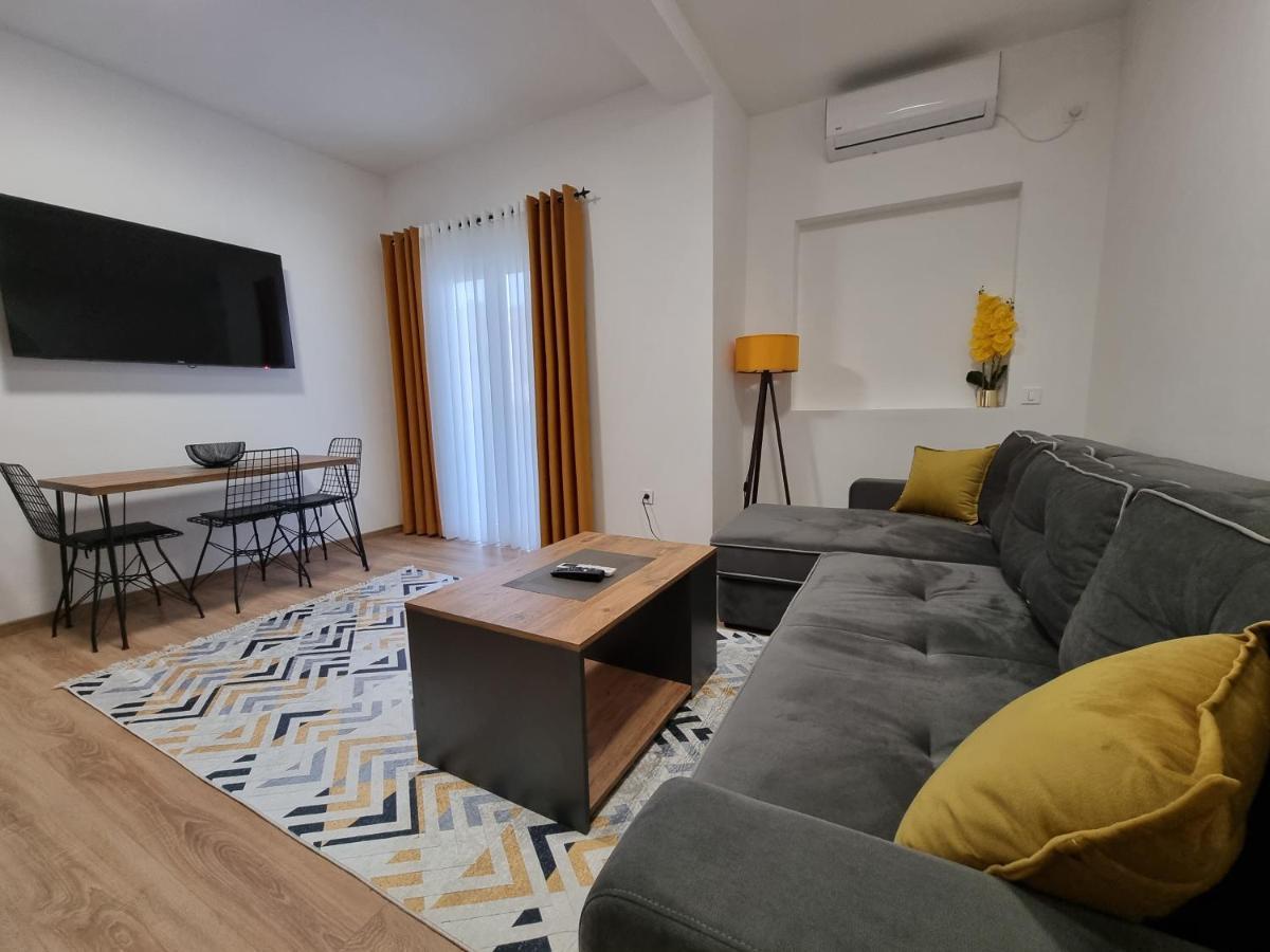 Dom B Apartments Будва Екстер'єр фото